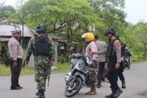 Personel Yahukimo Polda Papua bersama TNI lakukan Razia dan Patroli Jelang Putusan MK