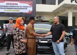 Polresta Cilacap Serahkan Mobil Curian Milik Kades Karangkemiri