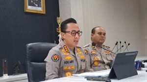 Evakuasi Kecelakaan Kapal di Marina Dilakukan Dengan Penyelam Profesional