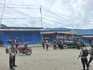Antisipasi Gangguan Kamtibmas Jelang Pelantikan Bupati dan Wakil Bupati, Polres Intan Jaya Gelar Patroli Cipta Kondisi