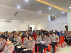 Polres Mimika melaksanakan Kegiatan Rutin Pembinaan Rohani dan Mental