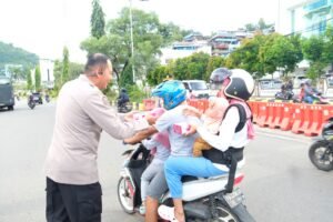 Kabid Humas Polda Papua Pimpin Kegiatan Berbagi Takjil Bersama Duta Humas Dan Wartawan