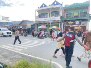Sat Samapta Polres Sarmi Polda Papua Laksanakan Pengaturan Aktivitas Masyarakat Berburu Takjil
