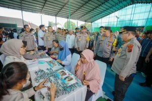 Kunjungi Polda Sumut, Kapolri Tinjau Renovasi Masjid hingga Bakti Sosial