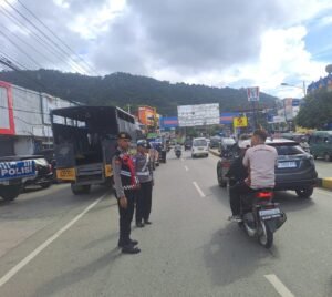 Jaga Sitkamtibmas, Personil Ops Ketupat Cartenz Lakukan Patroli Rutin