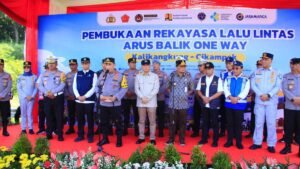 Kapolri Pimpin Pelepasan One Way Nasional Tol Kalikangkung-Cikampek