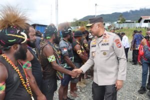 Kapolda Papua Tengah Dipercayakan Menghadiri Pernyataan Damai di Kabupaten Puncak Jaya