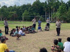 Satgas si-ipar polres jayapura sambangi warga kompleks bahtera hebron, sosialisasikan program pendidikan dalam ops rasaka cartenz 2025