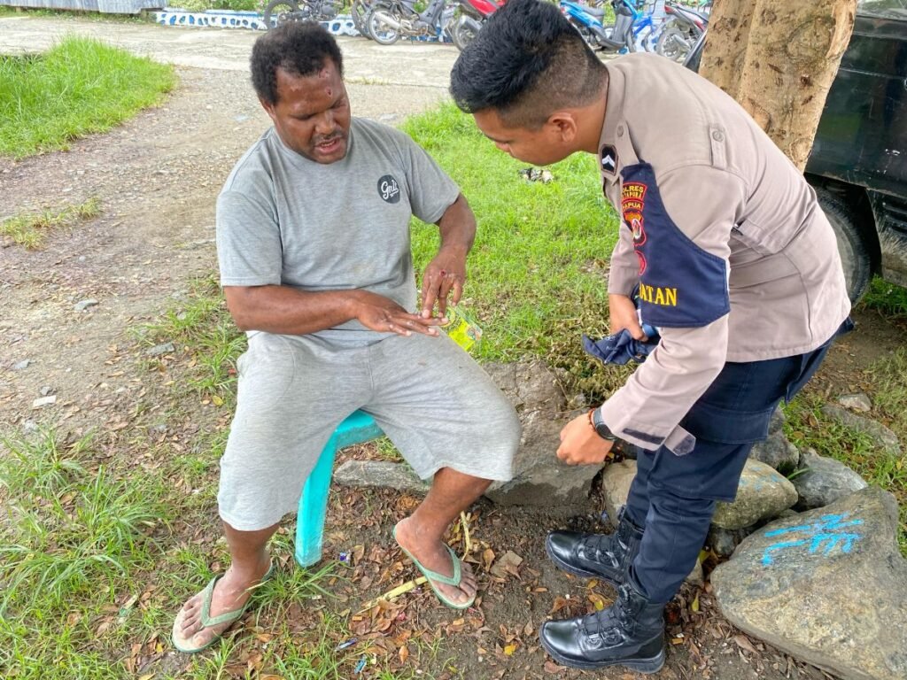 Peduli Kesehatan Warga, Polres Jayapura Gelar Layanan Medis Lewat Program Keladi Sagu ORC 2025