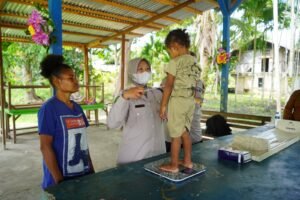 Subsatgas Keladi Sagu Polres Jayapura Gelar Sosialisasi dan Pemeriksaan Kesehatan di Kampung Kehiran