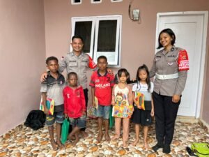 Subsatgas Si Ipar Polresta Jayapura Kota Berikan Materi Pembelajaran Kepada Anak Putus Sekolah