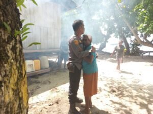 Ada Rindu Seorang Mama di Kampung Tarfia untuk Kapolsek
