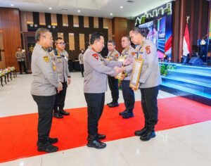 Tutup Rakernis SSDM dan Slog, Kapolri Komitmen Dukung Program Pemerintah