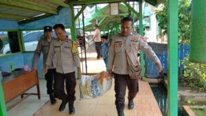 Polsek KPL Merauke Laksanakan Giat Pemberian Bantuan Hasil Panen Jagung Pekarangan Pangan Lestari (P2L)
