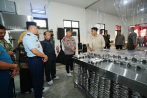 Kapolri Tinjau SPPG Polda Sulsel, Pastikan Kesiapan Dukung Program MBG