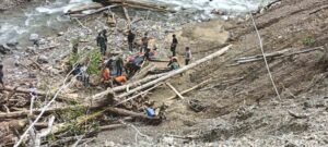 Hari Ini Tim Gabungan Temukan 6 Korban Banjir Bandang di Pegunungan Arfak, Pencarian Dilanjutkan Besok