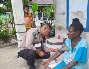 Polri melalui Satgas Keladi Sagu Gelar Pelayanan Kesehatan di Kabupaten Yalimo