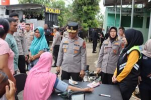 Kapolda Bengkulu Berikan Pelayanan Terbaik bagi Korban Gempa Bumi Di Bengkulu