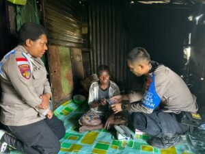 Subsatgas Keladi Sagu Polres Jayawijaya Gelar Kegiatan Kemanusiaan dalam Rangka Operasi Rasaka Cartenz 2025 di Kampung Pikhe