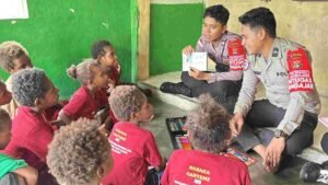 Hadirkan Semangat Belajar Satgas Si Ipar Polres Yahukimo Kembali Melakukan Kelas Ceria