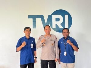 Kabid Humas Polda Papua Barat Silaturahmi Dengan Kepala Stasiun TVRI Papua Barat, Perkuat Sinergi Media dan Kepolisian