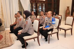 Dalam Rangka HUT Bhayangkara ke-79, Tim Mabes Polri Lakukan Anjangsana ke Mantan Kapolri Jenderal (Purn) Drs. Badrodin Haiti