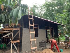 Renovasi Bedah Rumah dalam Rangka Hari Bhayangkara ke-79, Polda Kalbar Hadirkan Kebahagiaan untuk Warga