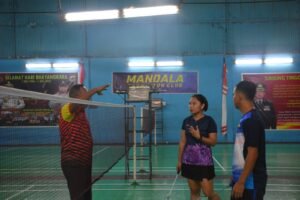 Semangat Sportivitas Warnai Hari Ketiga Pertandingan Bulutangkis HUT Bhayangkara ke-79