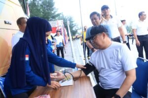 Semarak HUT Bhayangkara ke-79, Polda Papua Hadirkan Pelayanan Kesehatan di Car Free Day