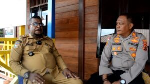 Bakti Sosial Polda Papua di Kampung Tobati Dapat Apresiasi Kepala Kampung, Otniel Meraudje: Kunjungan Kapolda Papua Jadi Berkat Bagi Warga Kampung Tobati