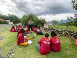 Subsatgas Si-Ipar Polres Jayapura Konsisten Laksanakan Kegiatan Mengajar di Komplek Hebron Kampung Doyo Baru