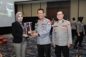 Divisi Humas Polri Gaungkan Profesionalisme dan Etika Lewat Dialog Publik di Maluku Utara