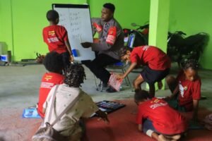 Subsatgas Si-Ipar Hadir Ditengah Anak di Yalimo: Ajarkan Penjumlahan dengan Cepat