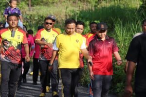 Sinergi dan Kebugaran, Polres Sarmi Rayakan HUT Bhayangkara dengan Senam dan Jalan Sehat