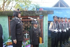 Pengabdian Terakhir: Polda Papua dan Keluarga Iringi Pemakaman AKBP (Purn) Marice Robaha