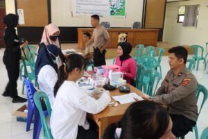 Peduli Kesehatan Personel, Polres Keerom Polda Papua Bersama Puskesmas Arso Kota Gelar CKG