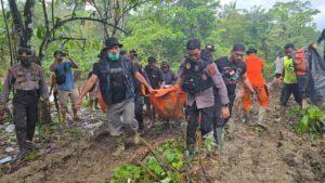Empat Hari Dalam Pencarian, Seluruh Korban Tanah Longsor di Kampung Wembi Distrik Mannem Kab. Keerom Berhasil Dievakuasi