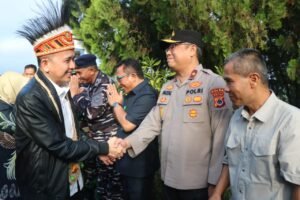 Wakapolda Papua Sambut Kedatangan Pj. Gubernur Papua di Bandara Sentani