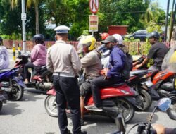 Operasi Patuh Mansinam 2025 Satgas Preemtif Laksanakan Pengaturan, Sosialisasi, dan Pemeriksaan Kesehatan Bagi Pengguna Jalan