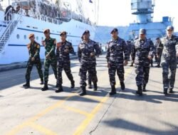 Melanjutkan Pelayaran KJK KRI Bima Suci Sandar di Teluk Bayur Padang