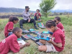 Program Si-IPAR Operasi Rasaka Cartenz 2025: Polri Hadir Mengajar Anak-anak Papua di Oksibil