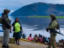 Satgas Ops Damai Cartenz lakukan patroli dialogis di Pelabuhan Aikai