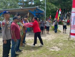 Sinergitas Polri dan Masyarakat: Pembentangan Bendera Merah Putih Raksasa di Laut Teluk Doreri dan Teluk Sawaibu Manokwari