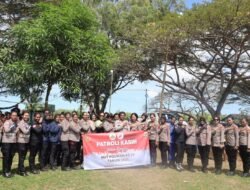Jelang Hut Polwan Ke – 77, Polwan Polres Merauke dan Polwan Brimob Gelar Patroli Kasih