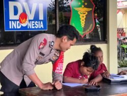 Operasi Rasaka Cartenz 2025: Subsatgas Si Ipar Polres Jayawijaya Ajak Anak-Anak Belajar Bersama