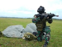 Pasukan Khusus TNI Sukses Laksanakan Infiltrasi Udara dan Sabotase Sasaran di Dabo Singkep