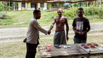 Perkuat Komunikasi, Polsek Masirei Polda Papua Ajak Masyarakat Untuk Bersama Jaga Situasi Kamtibmas Yang Aman
