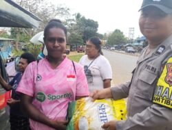 Polres Merauke Salurkan 1,7 Ton Beras Murah, Kapolres AKBP Leonardo Yoga : Warga Harus Terbantu