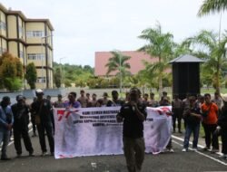 Polda Papua Barat Terima Aspirasi Elemen Masyarakat Tolak Pemecatan Kompol Kosmas Kaju
