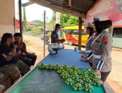 Patroli Humanis “PINANG BIRU”, Polwan Ditlantas Polda Papua Jaga Ketertiban Lalu Lintas Kota Jayapura